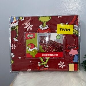Grinch by Dr. Seuss Holiday Christmas 3 Piece Twin Sheet Set NWT